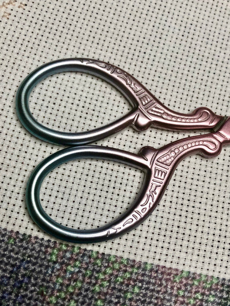 Crushed Ice Pastel Ombre Embroidery Scissors