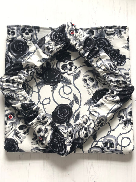 Skulls N' Roses Luxury Padded Project Bag, Q-Snap Frame Bag Set