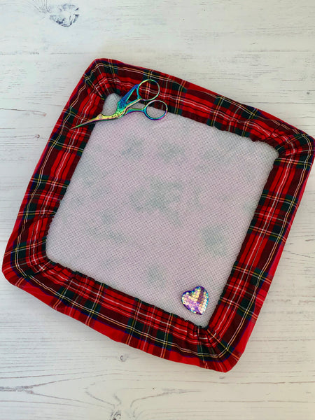 Red Tartan Q-Snap Frame Cover, Grime Guard