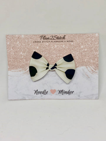 Polka Dot Bow Needleminder